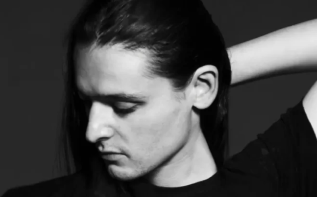 OLIVIER THEYSKENS THE DARK KNIGHT OF THE FASHION CONTEMPORARY ROMANTICS